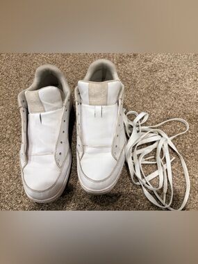 Under Armour White Low-Top Comfort Sneakers